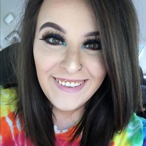 Meet your Posher, Shaina